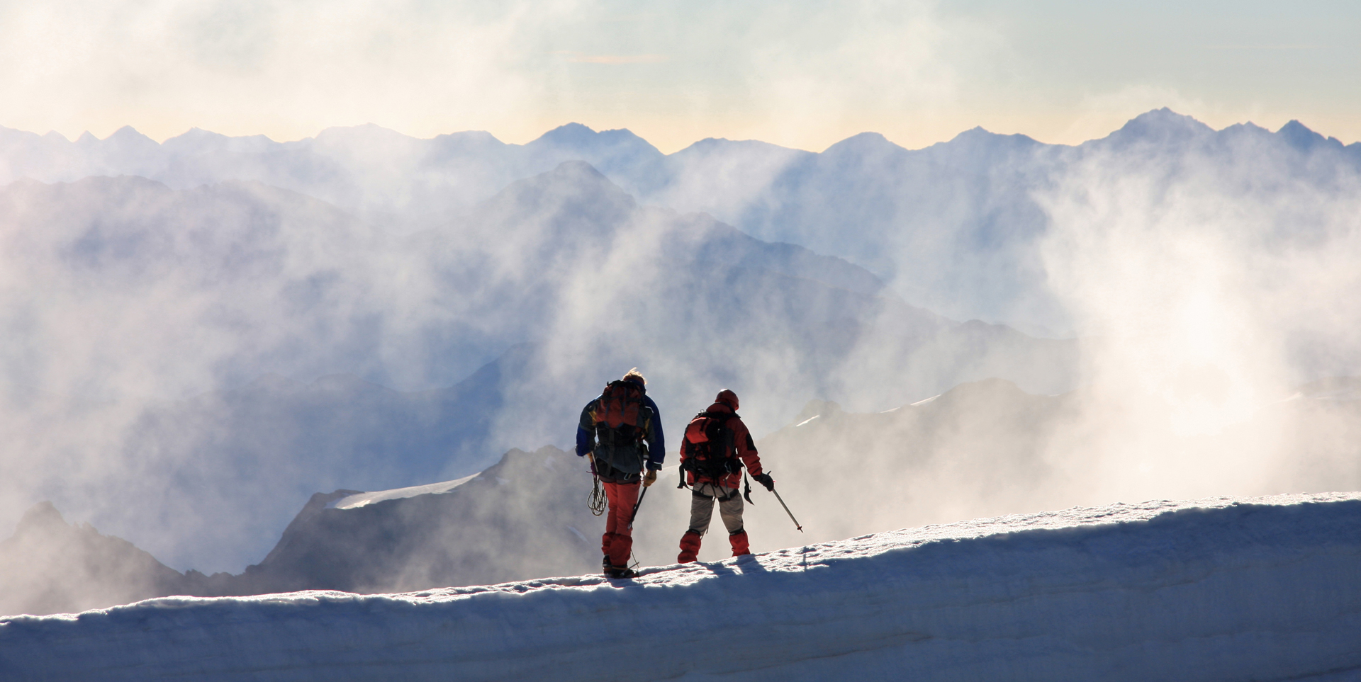 Tout l'équipement pour l'alpinisme, leski de rando ou l'escalade à découvrir dans le magasin Terre de montagne à Ville-la-Grand en Haute-Savoie